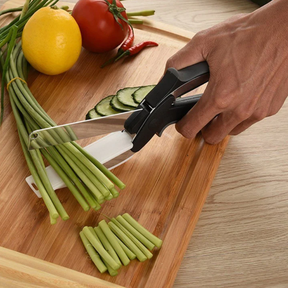 Clever Cutter 2 in 1 Knife & Cutting Board scissor knife