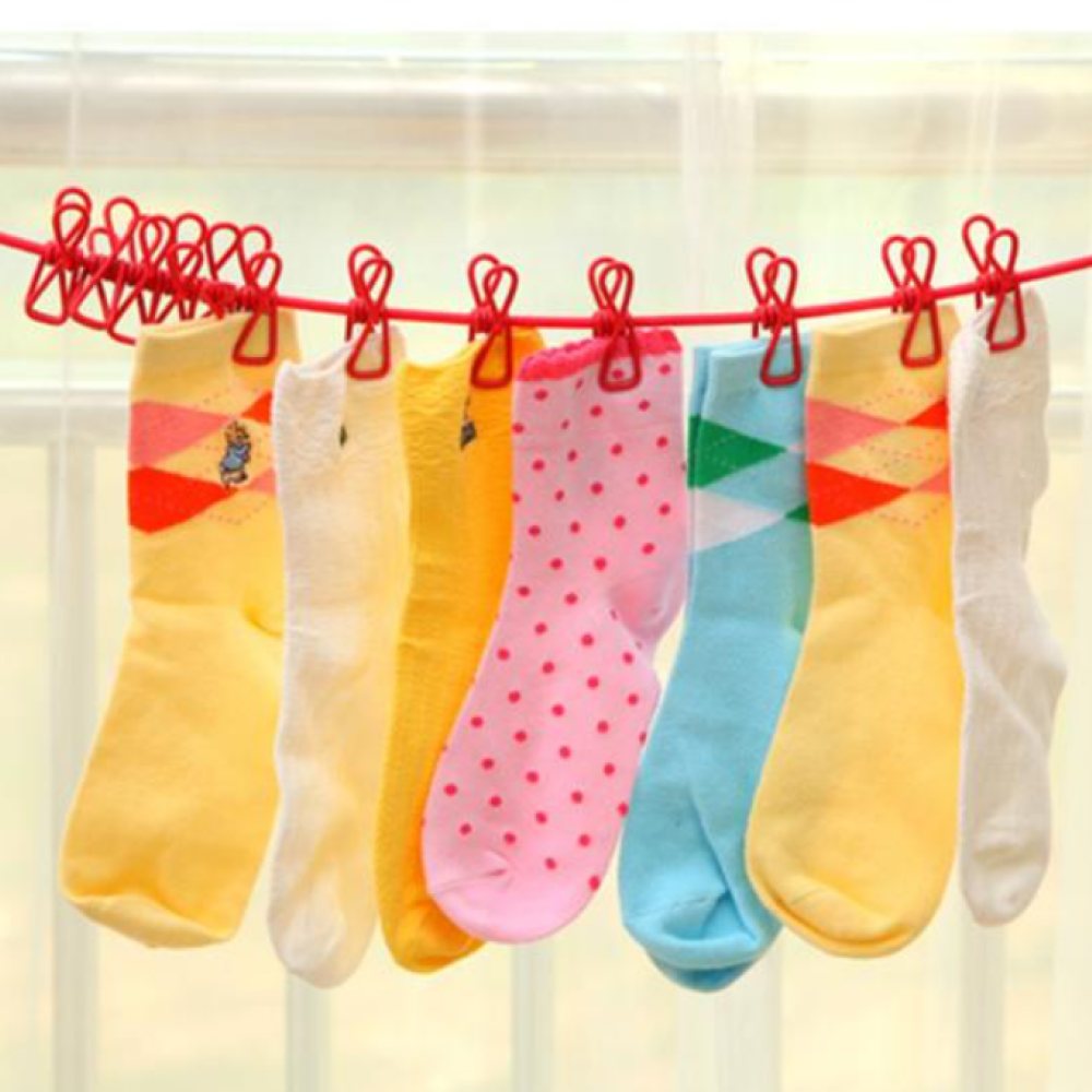 Portable Clothesline with 12 Clothespins, Windproof Travel Stretchy Retractable Elastic Laundry Clothes Line for Laundry Dryer Clothes Rope Clothesline