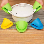2 pcs Silicon pot holder - silicon oven mitts , heat resistant gloves , kitchen accessories anti slip baking mitts , silicon hot pot holders